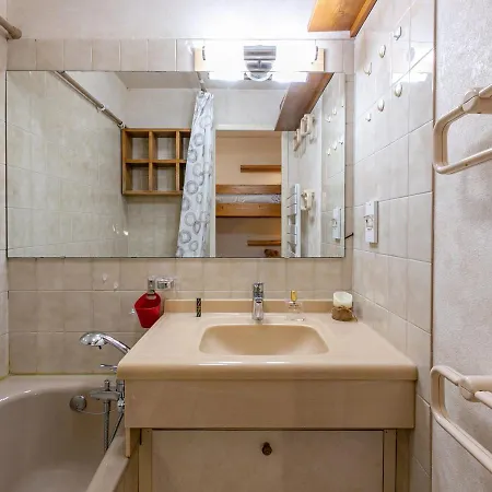 Cosy Avec Balcon, Parking Couvert, Proche Centre Et Navette Gratuite - - Fr-1-694-59 Daire